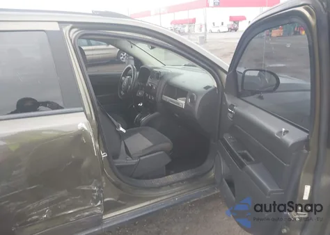 2016 Jeep Compass Sport из США, поврежденный, VIN 1C4NJDBB8GD507935